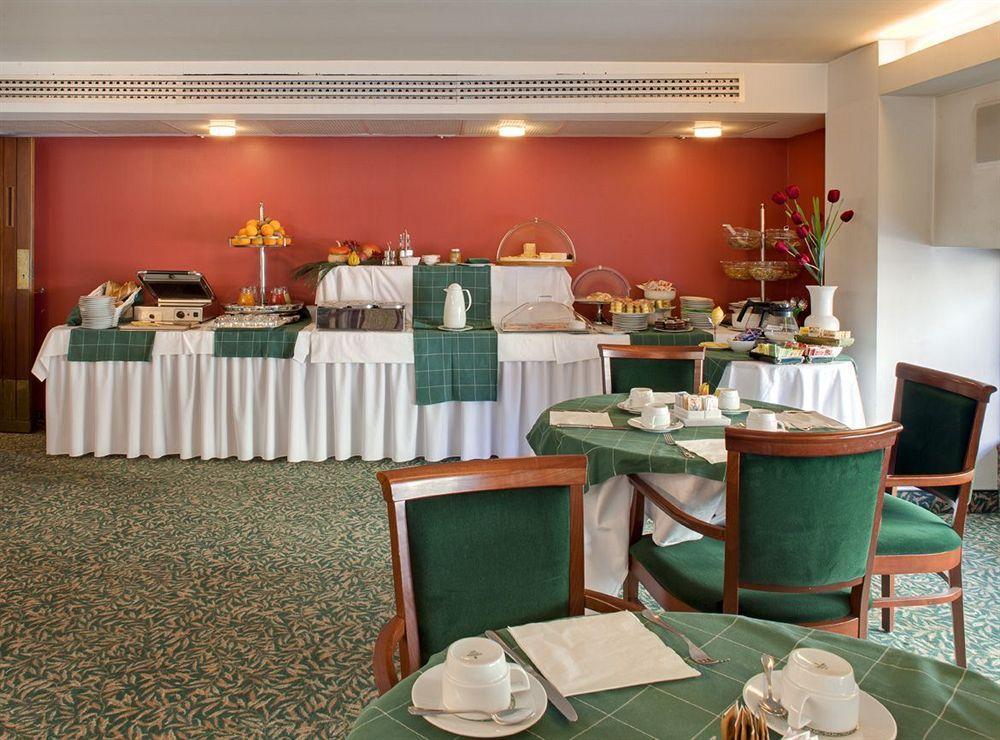 וארסה City Hotel מראה חיצוני תמונה