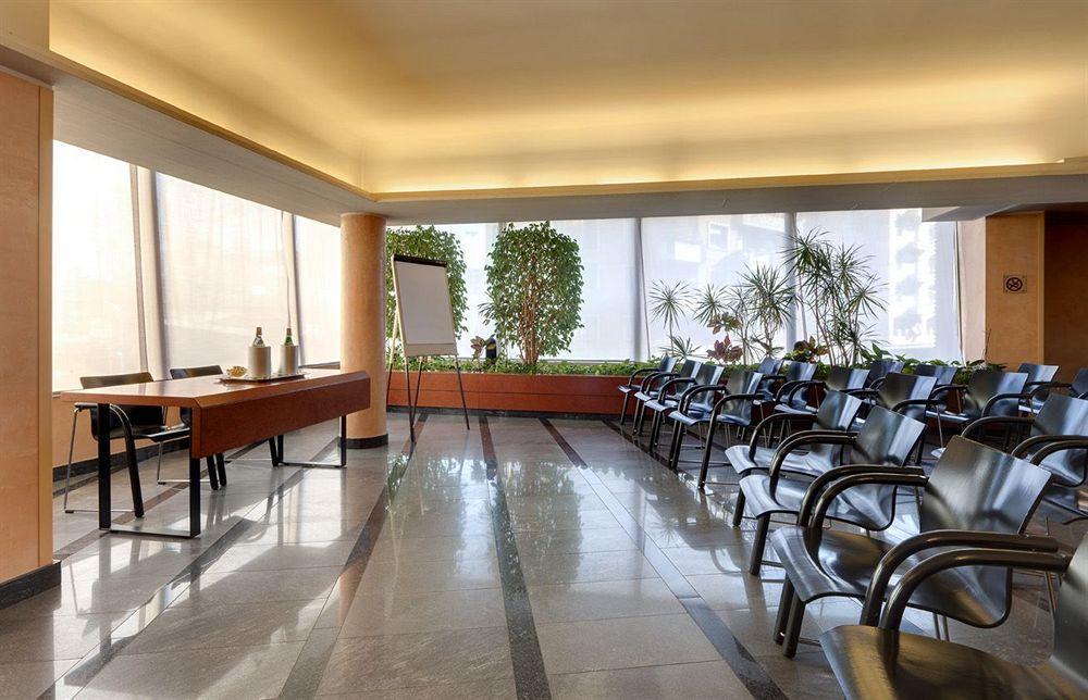 וארסה City Hotel מראה חיצוני תמונה