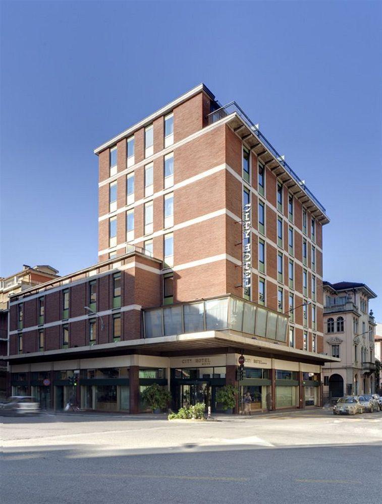 וארסה City Hotel מראה חיצוני תמונה